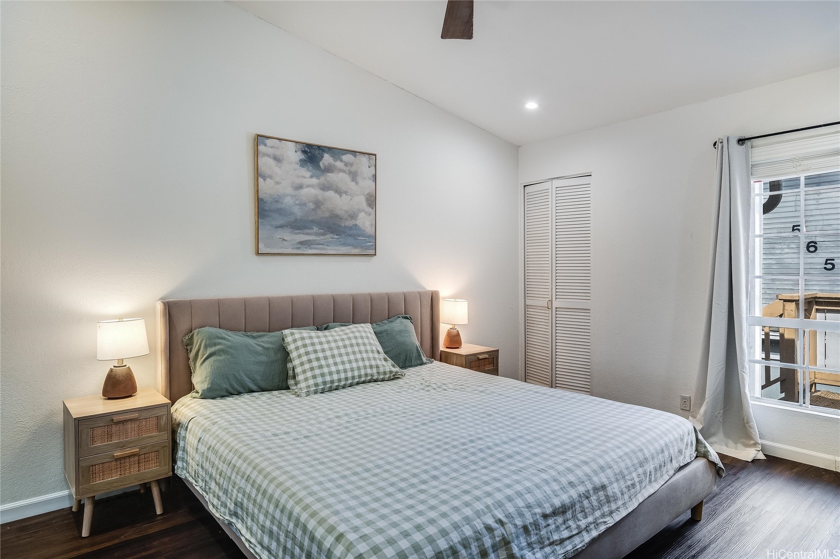 585 Mananai Place 26U