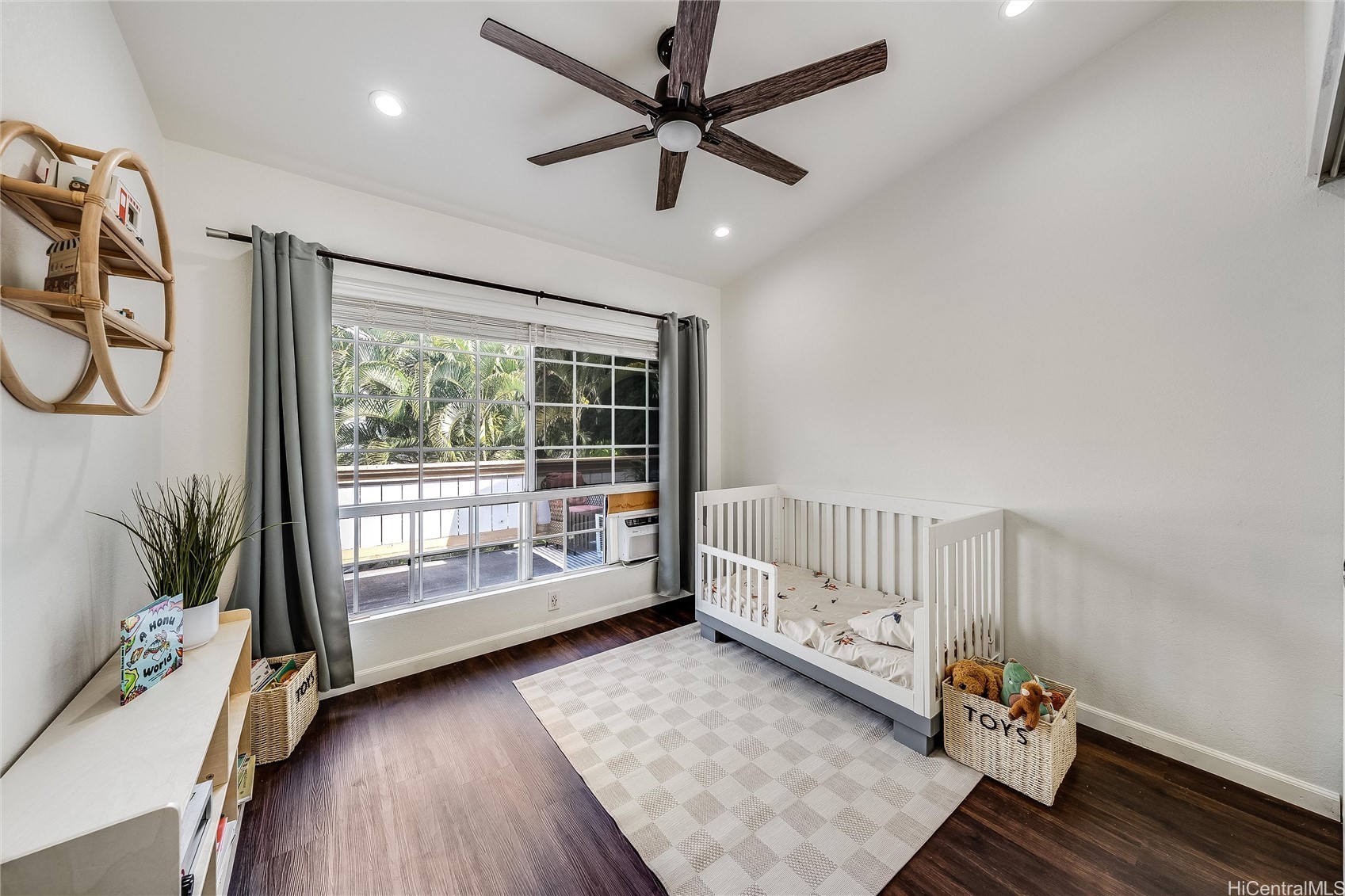 585 Mananai Place 26U