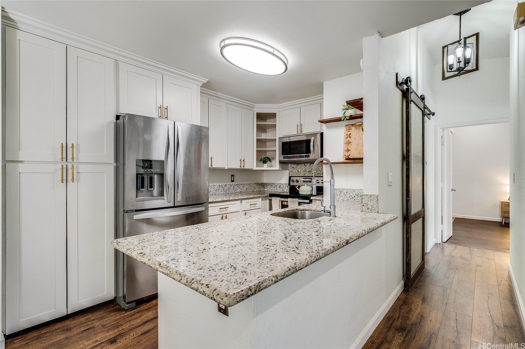 585 Mananai Place 26U