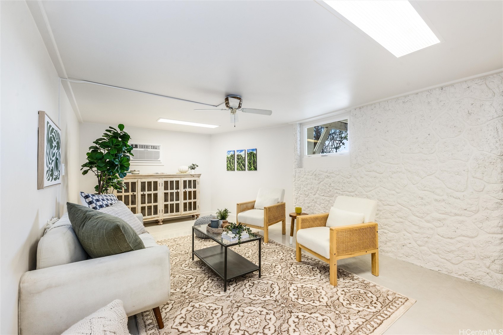 532 Portlock Road