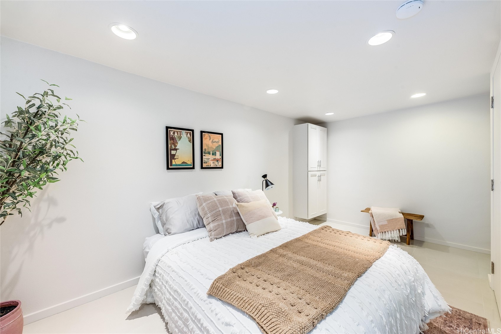 532 Portlock Road