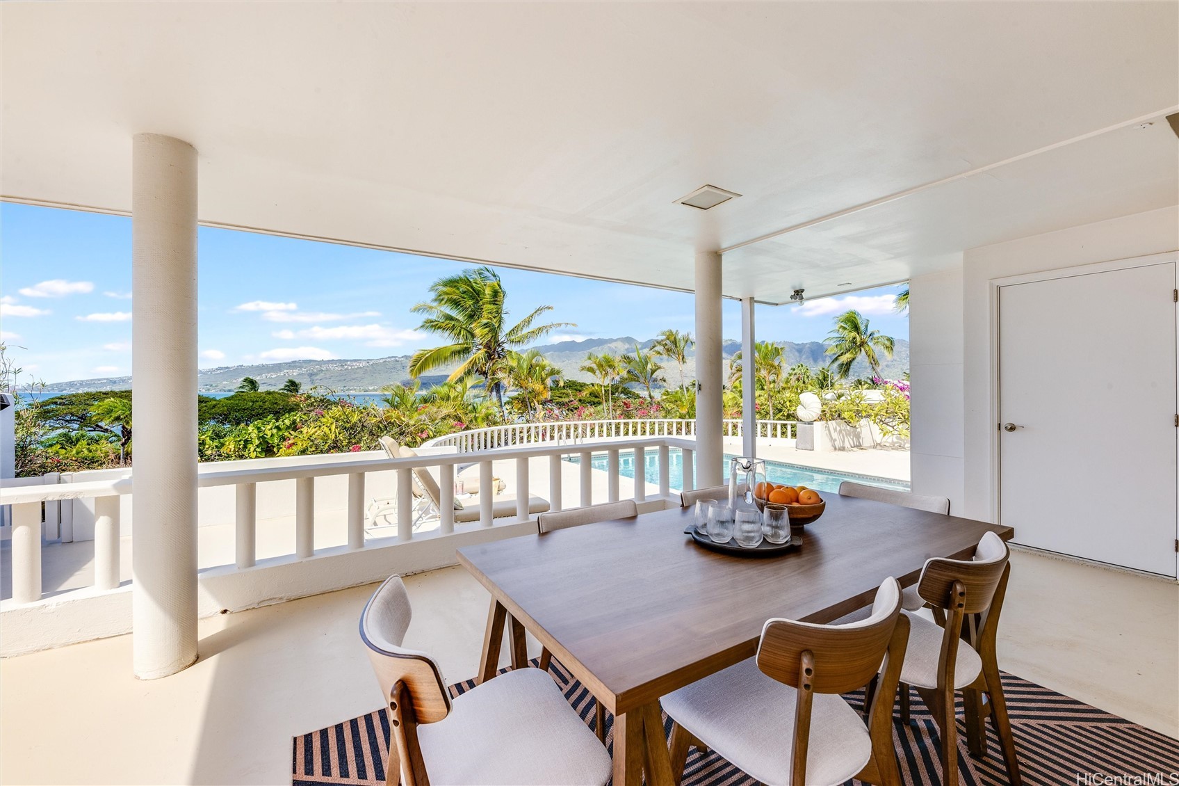 532 Portlock Road