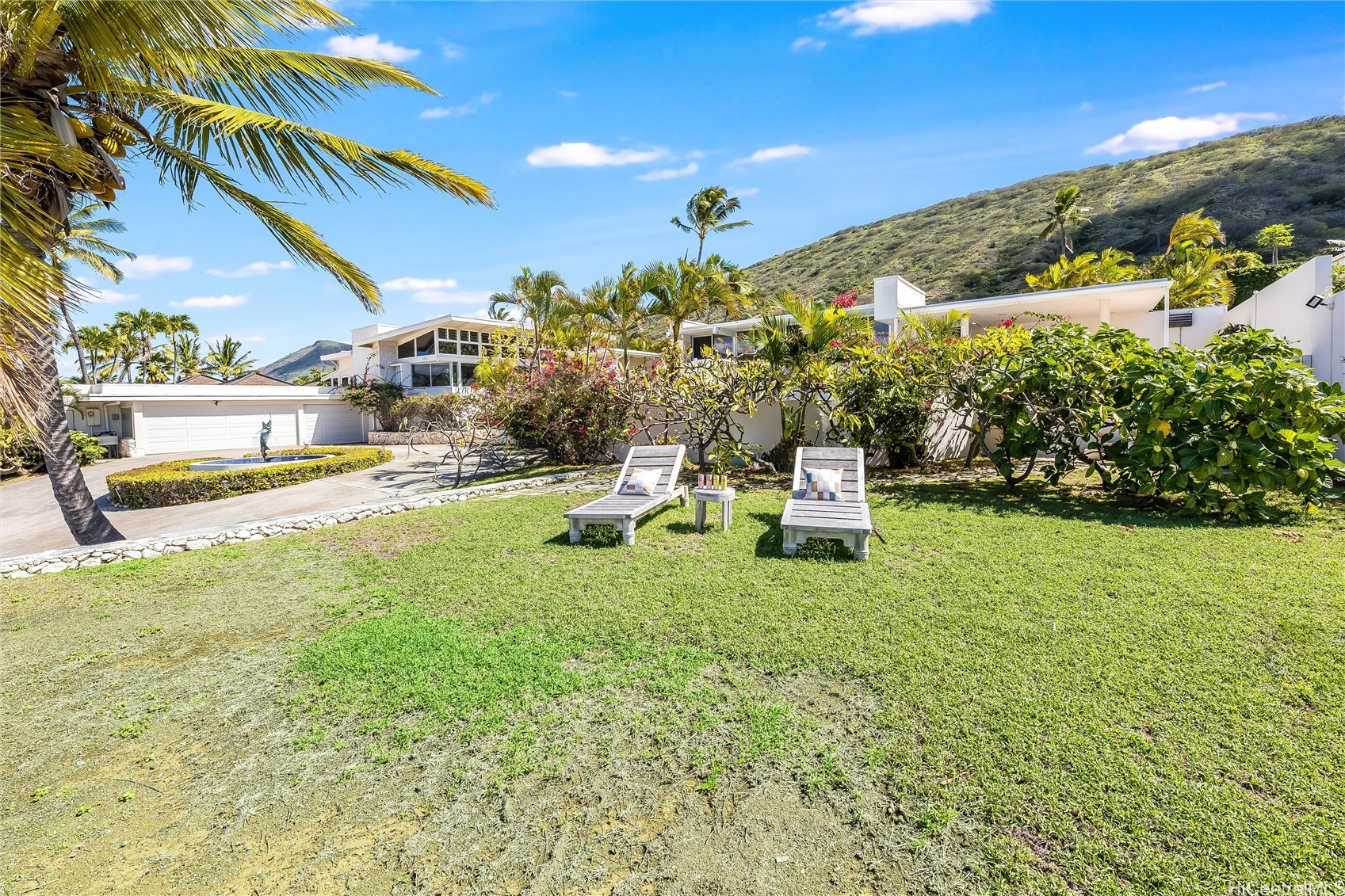 532 Portlock Road