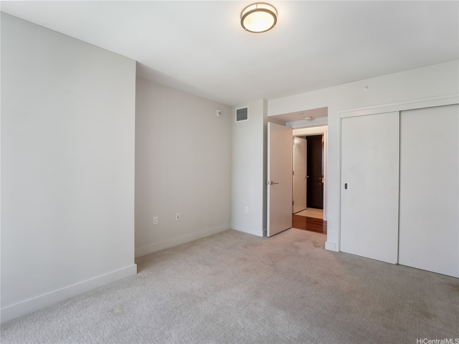 1189 Waimanu Street 2204