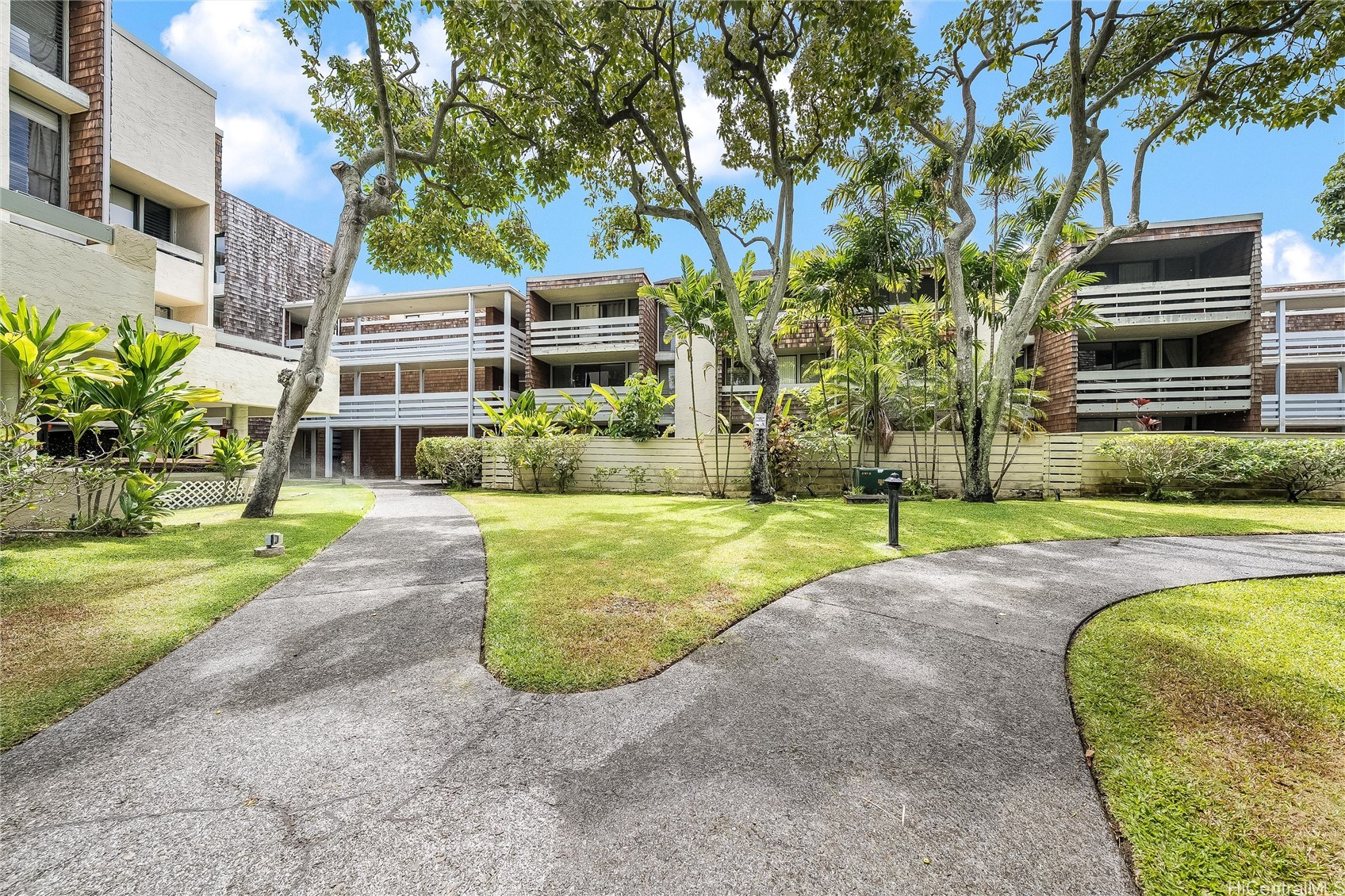 333 Aoloa Street 411