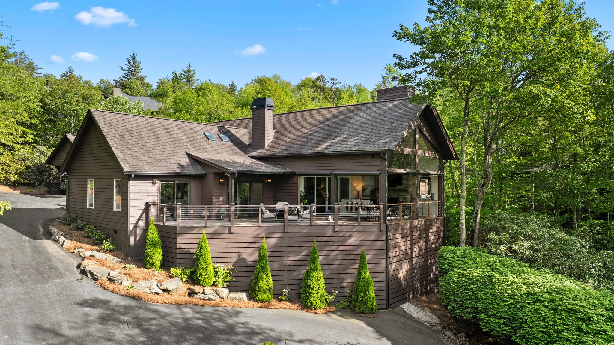 108 W View Way
