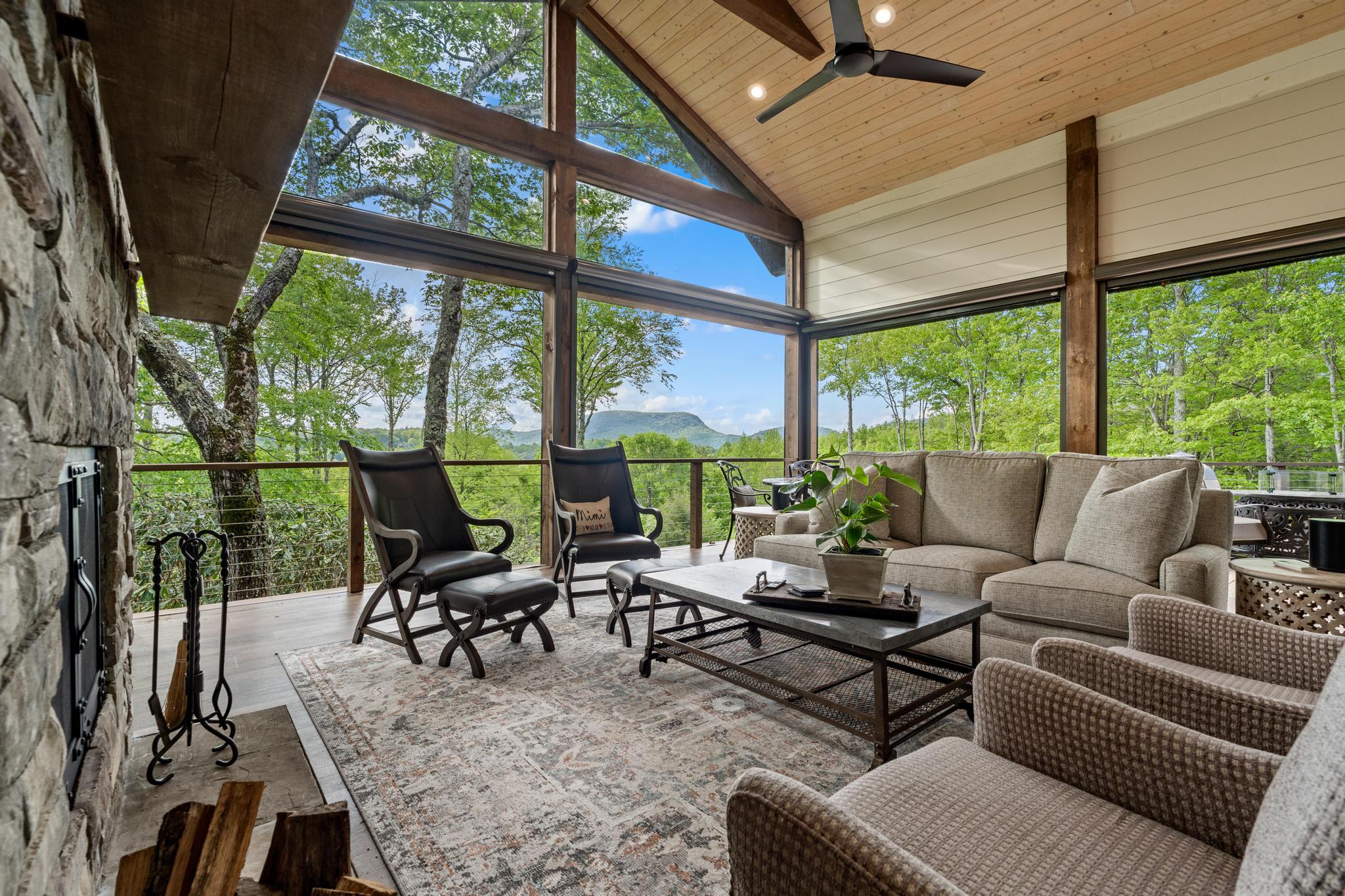 108 W View Way