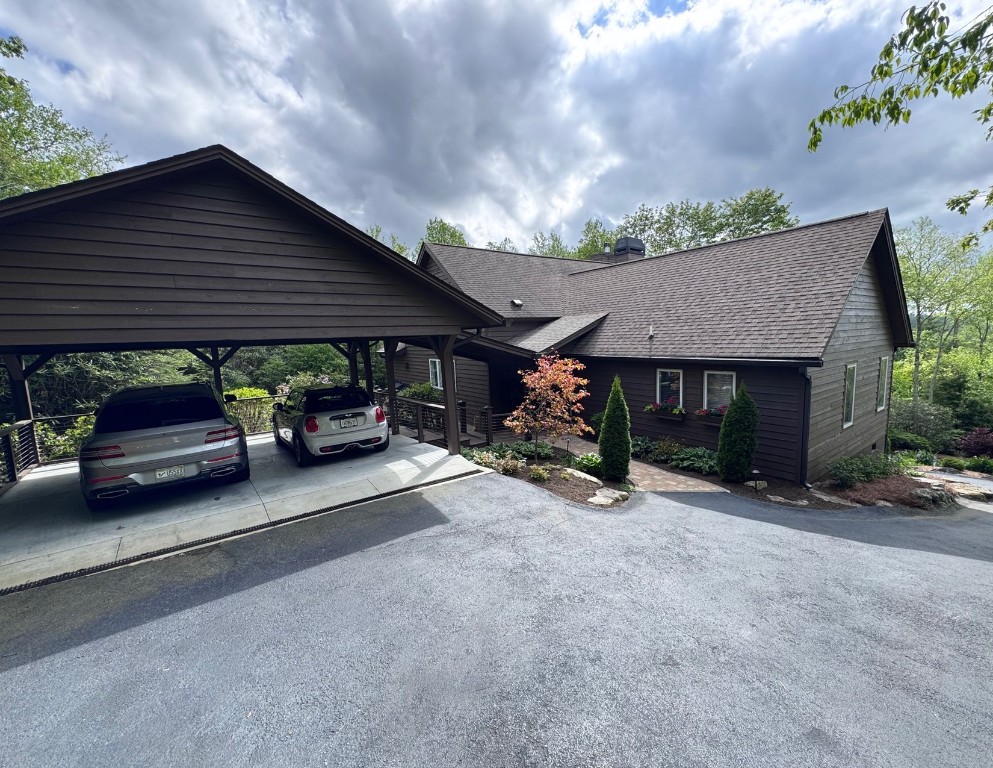 108 West View Way