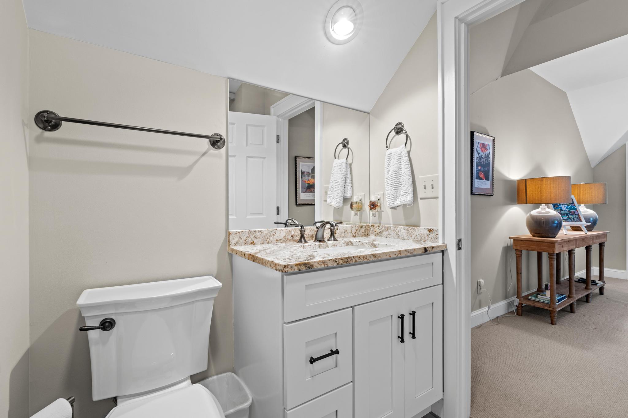 108 W View Way