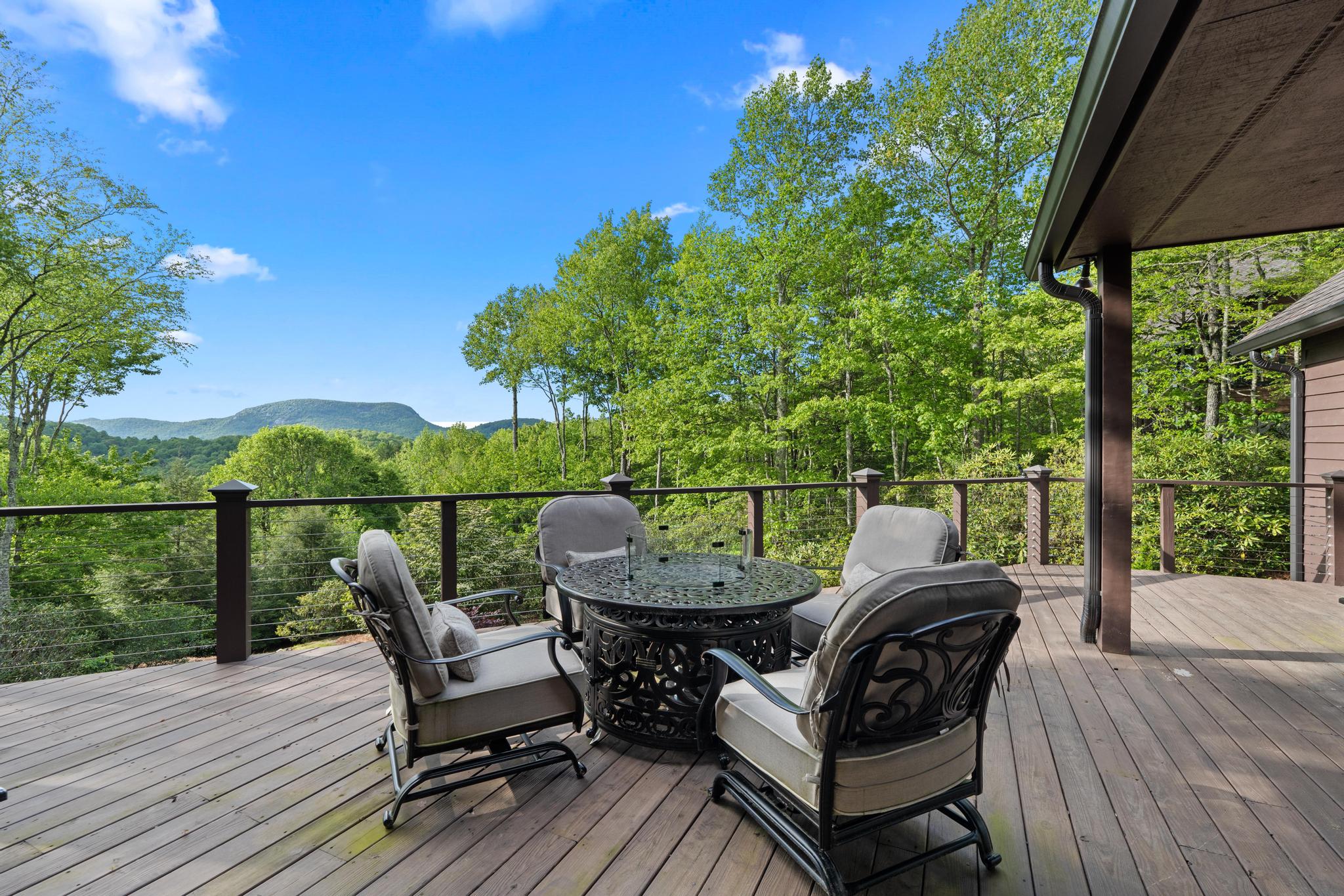 108 W View Way