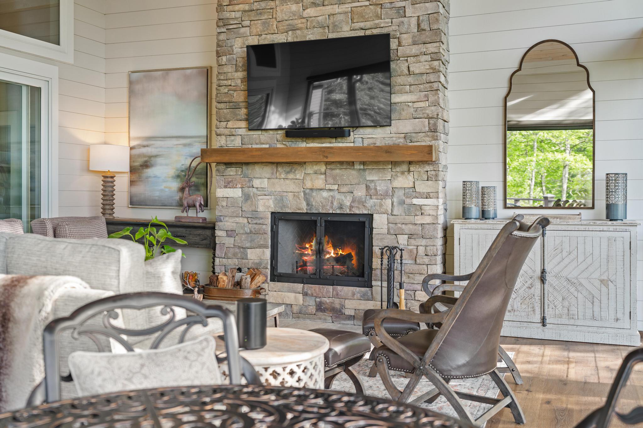108 W View Way