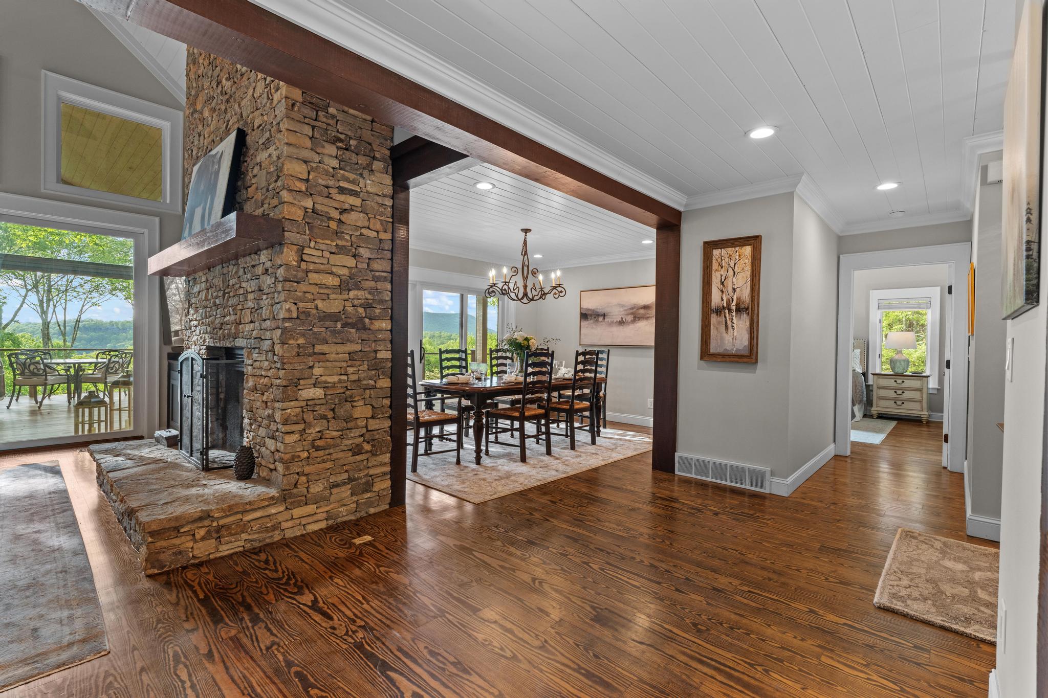 108 W View Way
