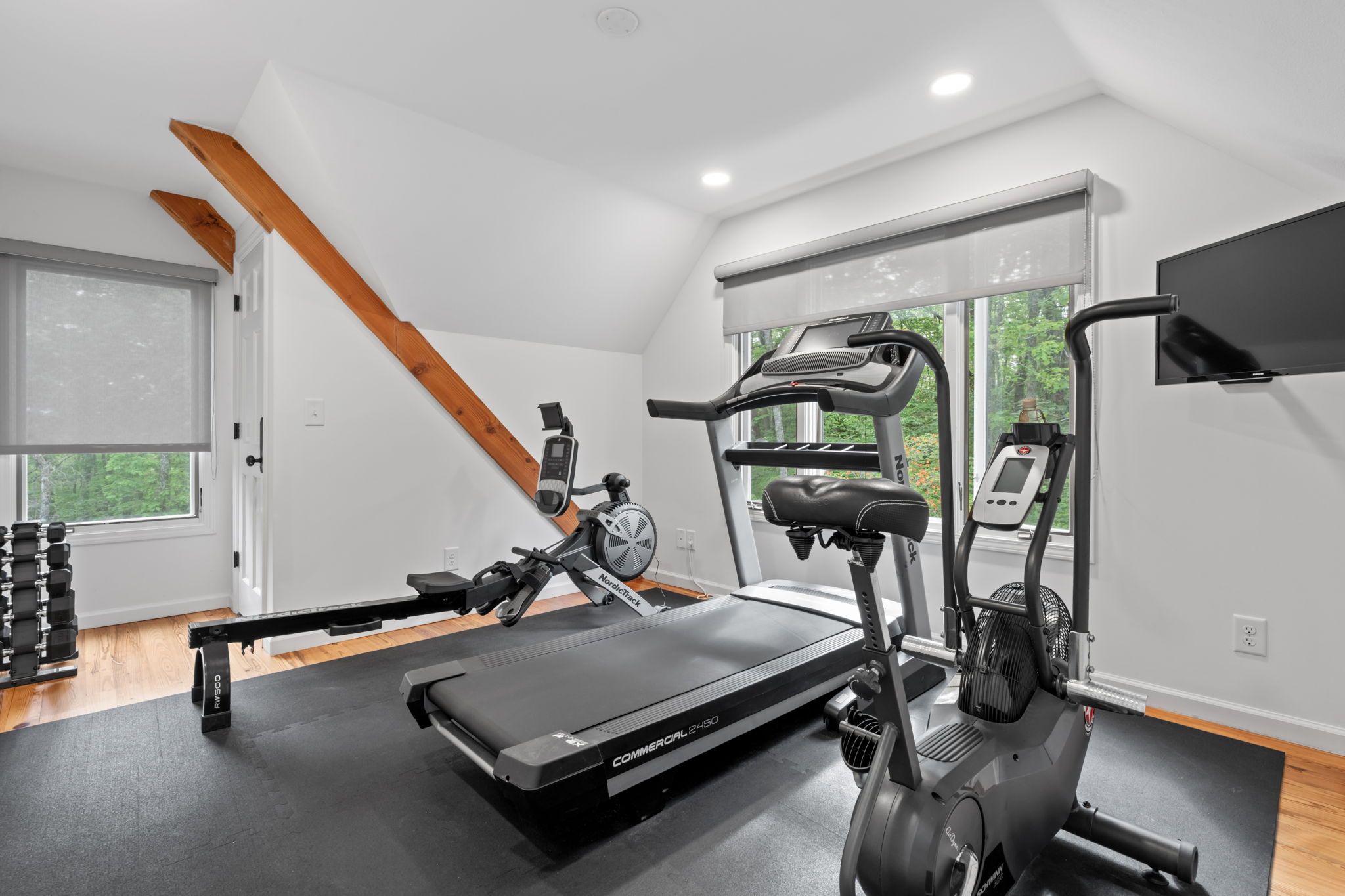 891 Crescent Trail
