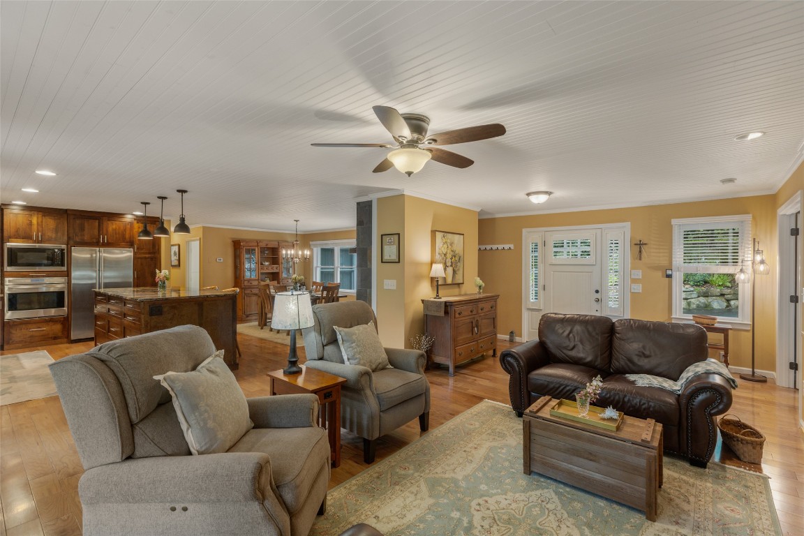 3175 Clear Creek Road