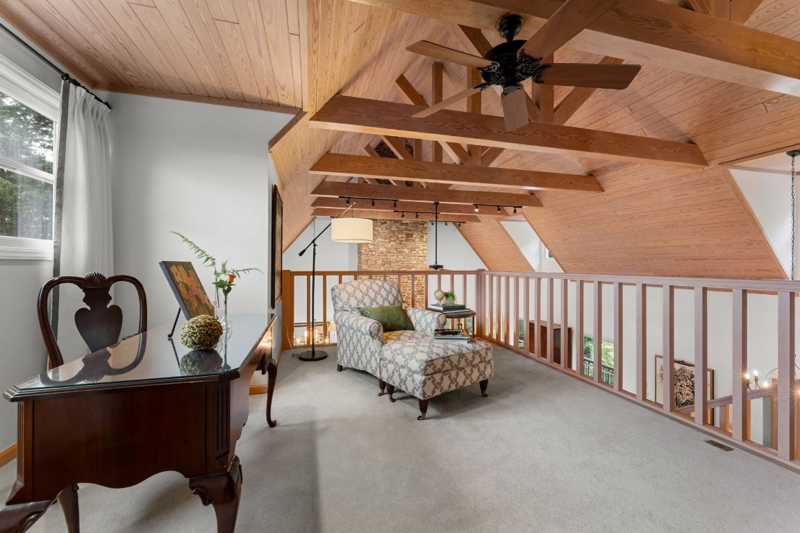 1031 W Rochester Drive