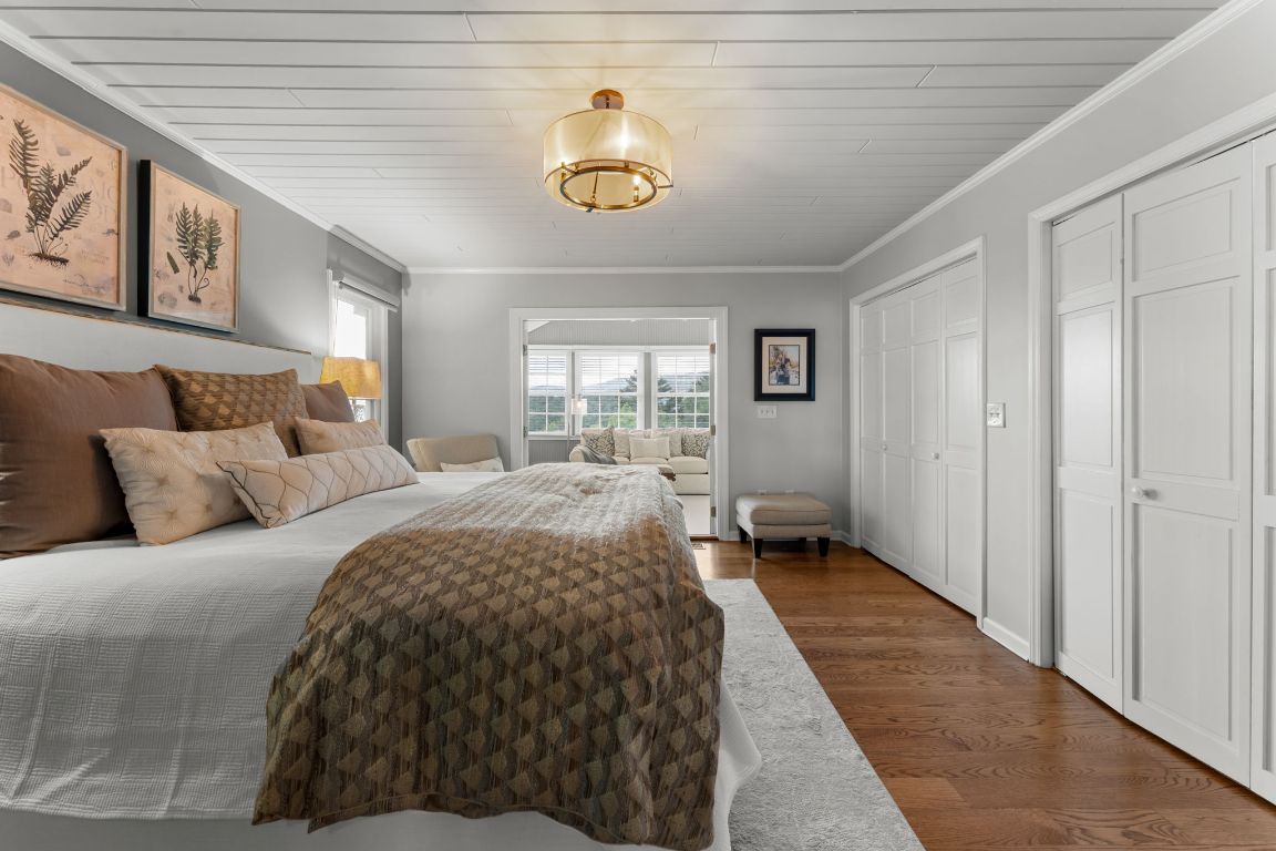 1031 W Rochester Drive