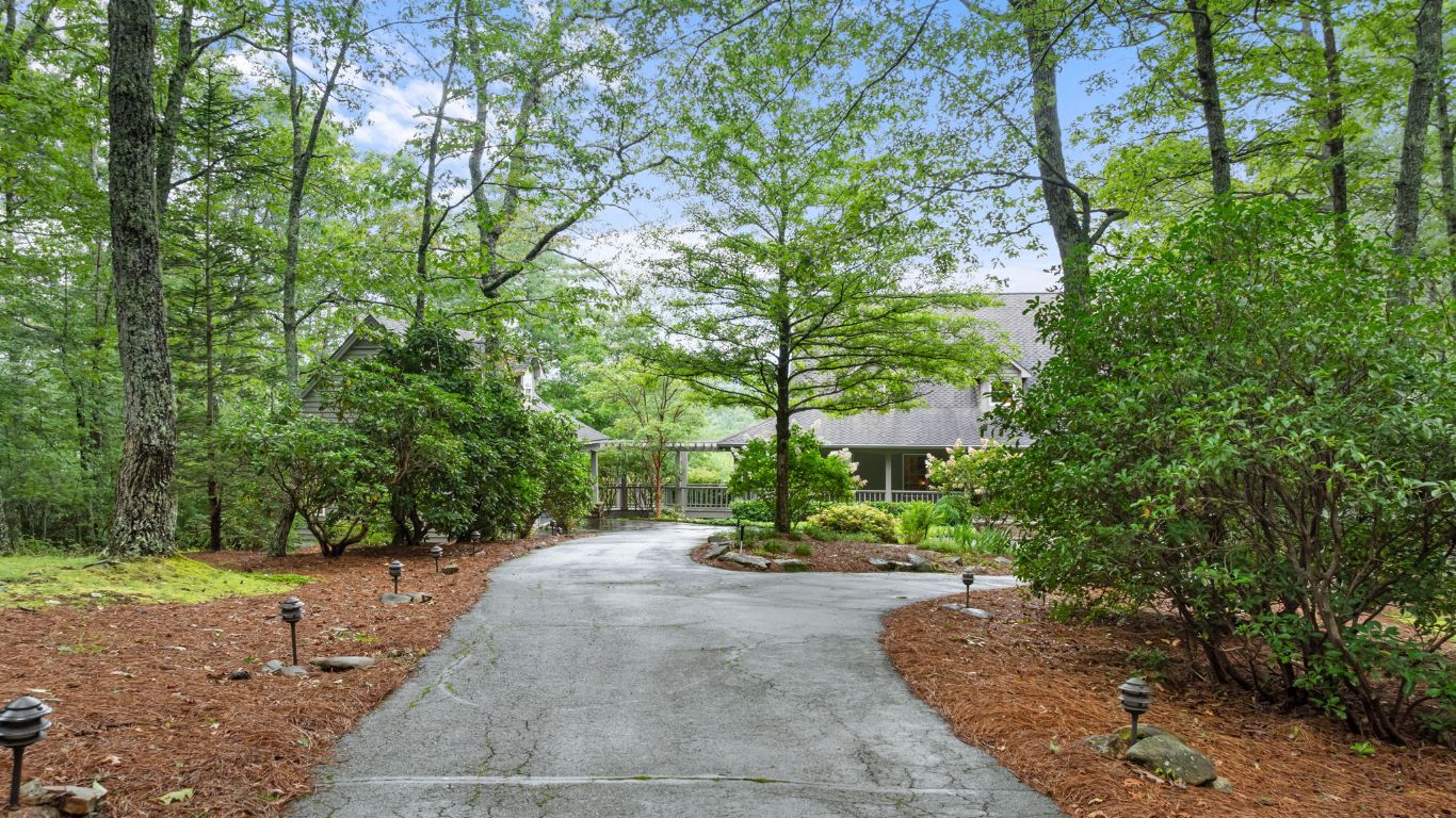 1031 W Rochester Drive