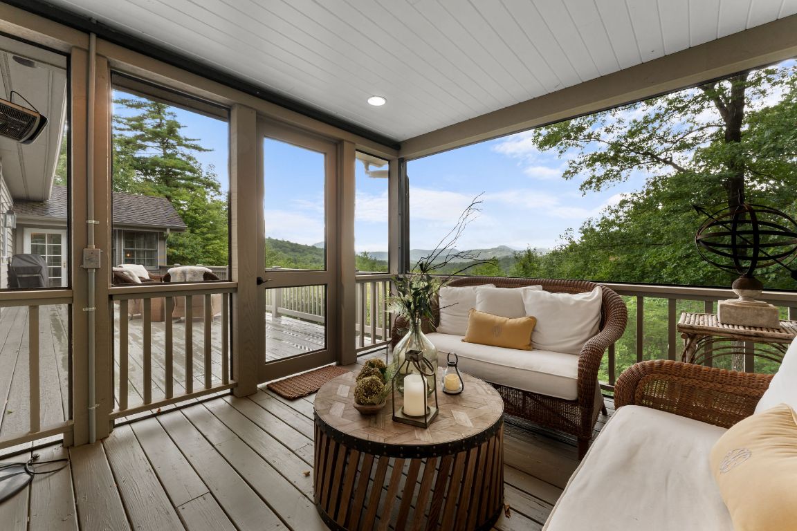 1031 W Rochester Drive