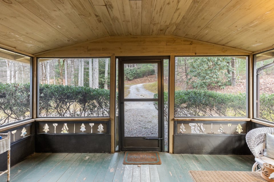 1696 Clear Creek Road