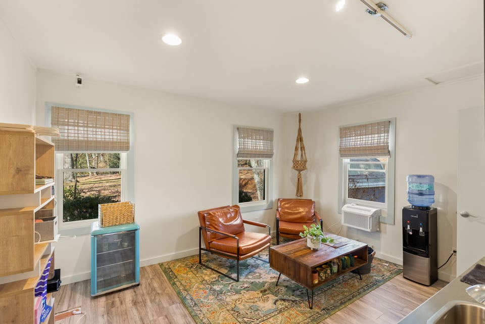 641 N 4th Street