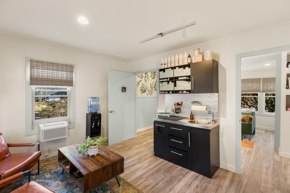 641 N 4th Street