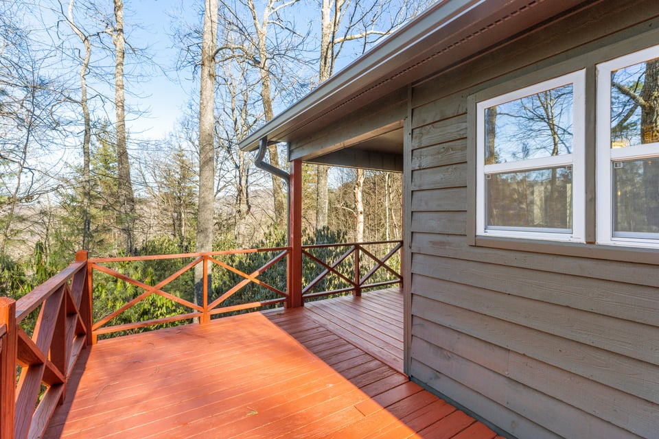 795 Buck Falls Road