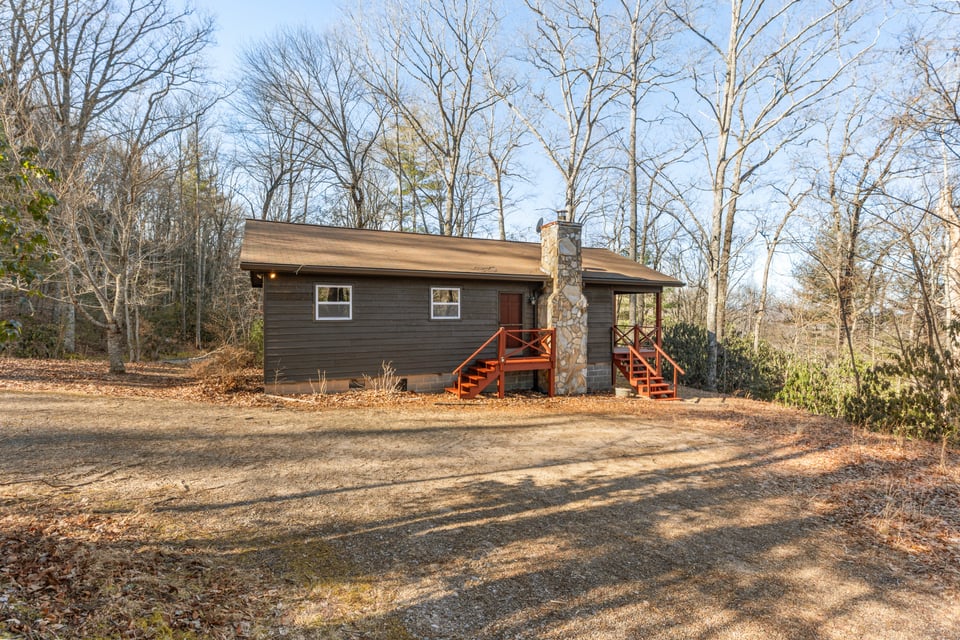 795 Buck Falls Road
