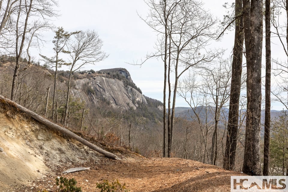 692 Lost Trail