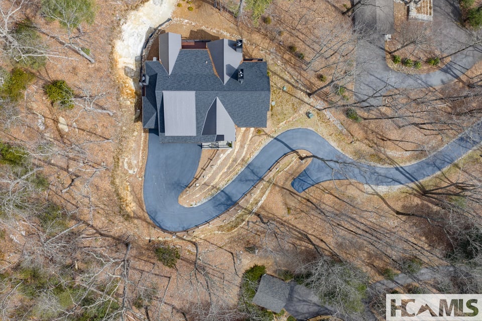 692 Lost Trail