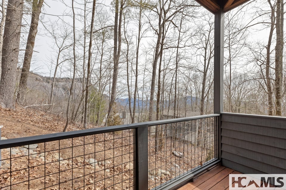 692 Lost Trail