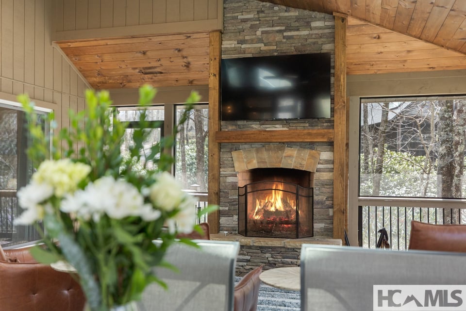 174 Garnet Rock Trail