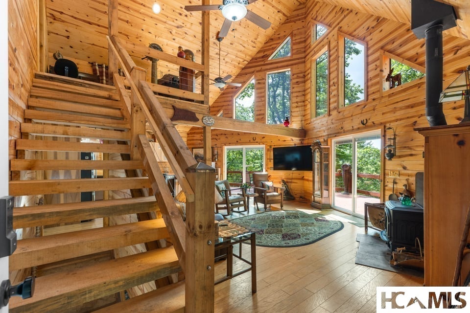 4435 Flat Mountain Road