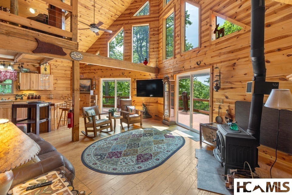 4435 Flat Mountain Road