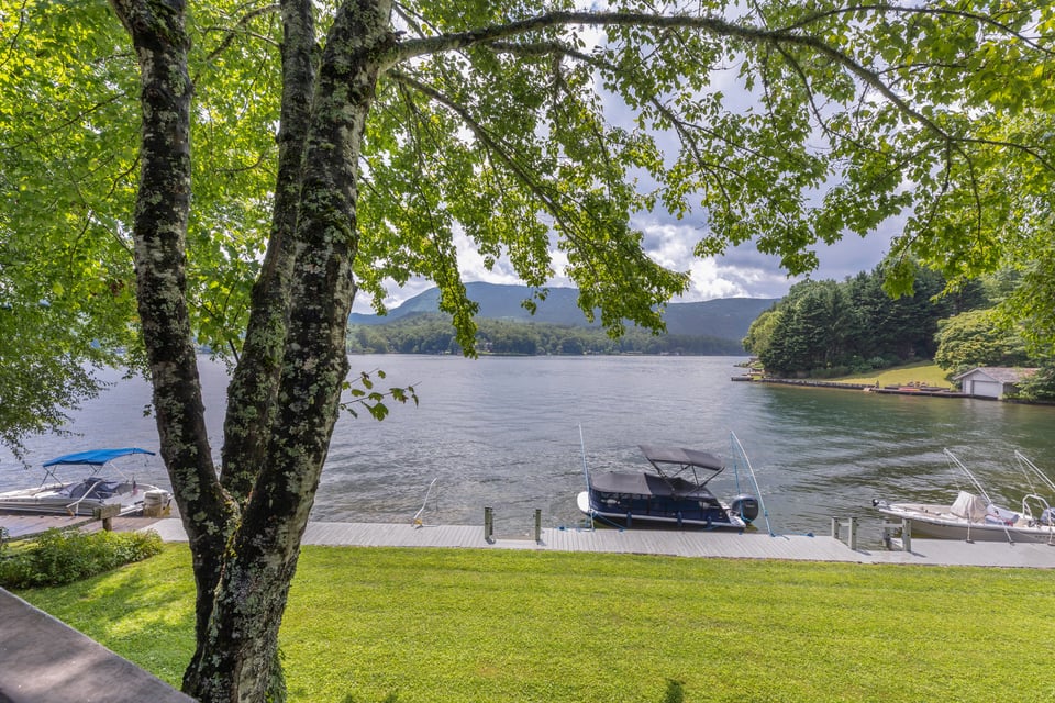 82 Innsbrook Drive