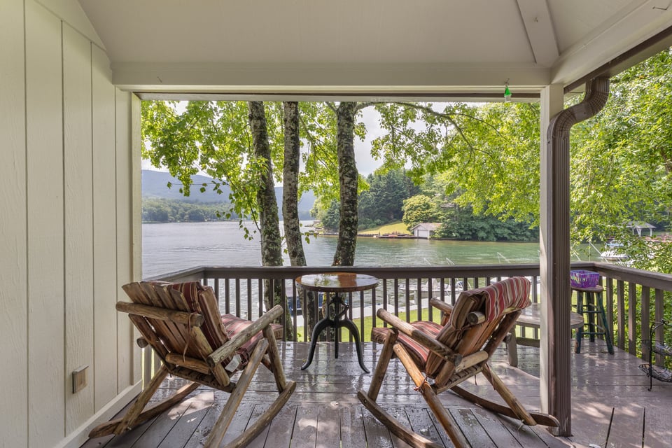 82 Innsbrook Drive