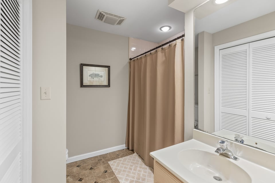 82 Innsbrook Drive