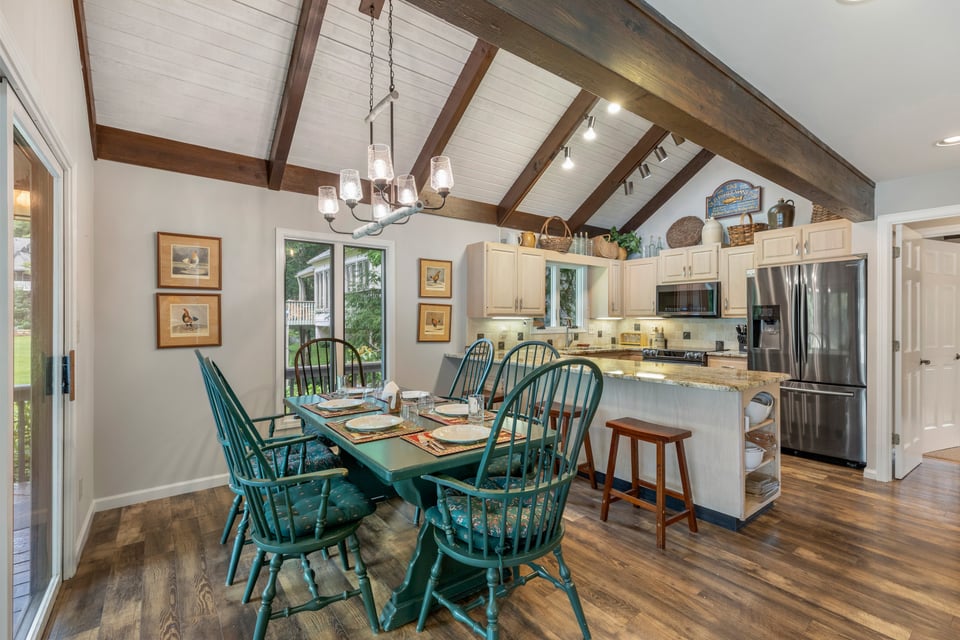 82 Innsbrook Drive