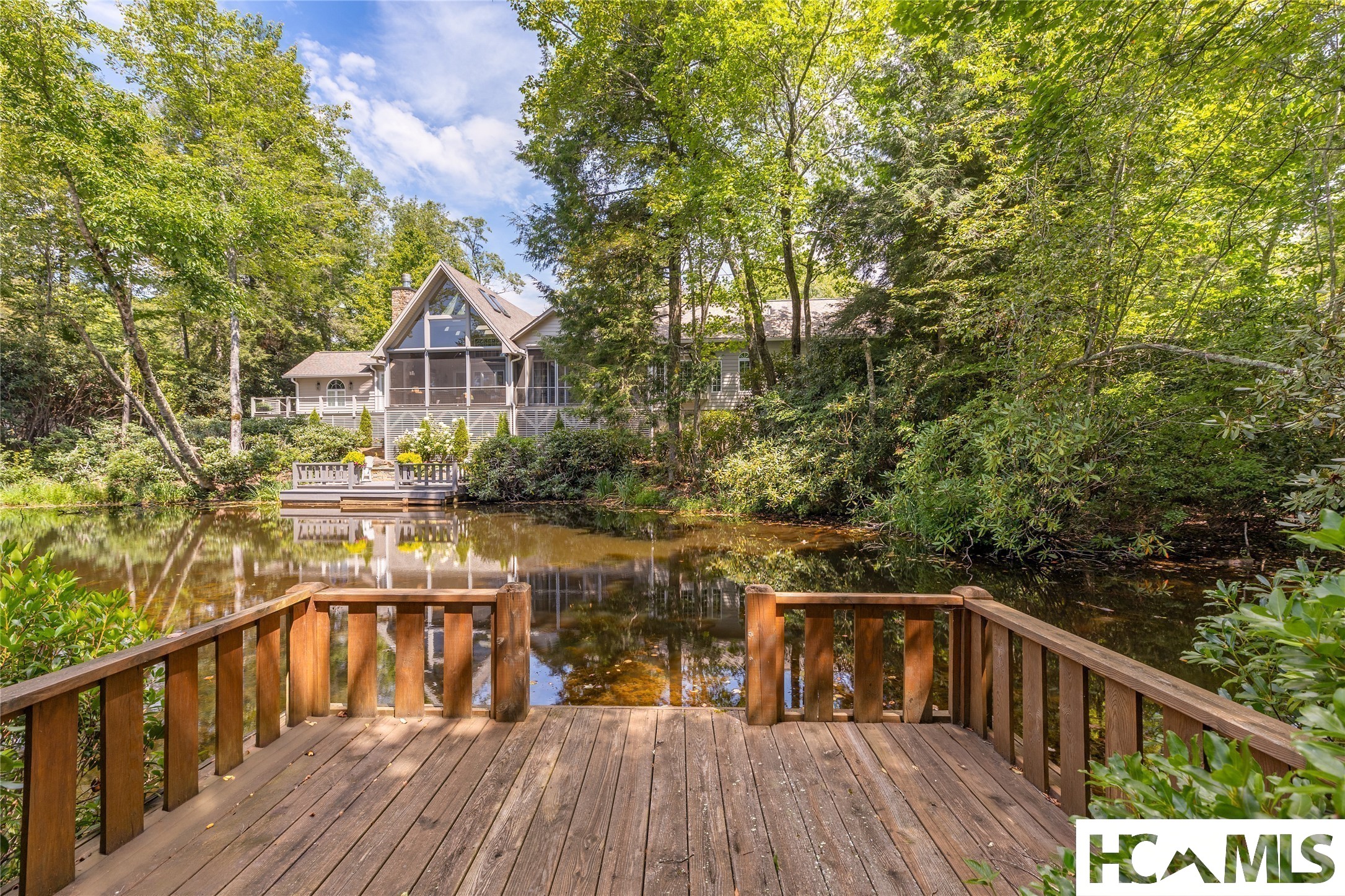 21 Crescent Trail