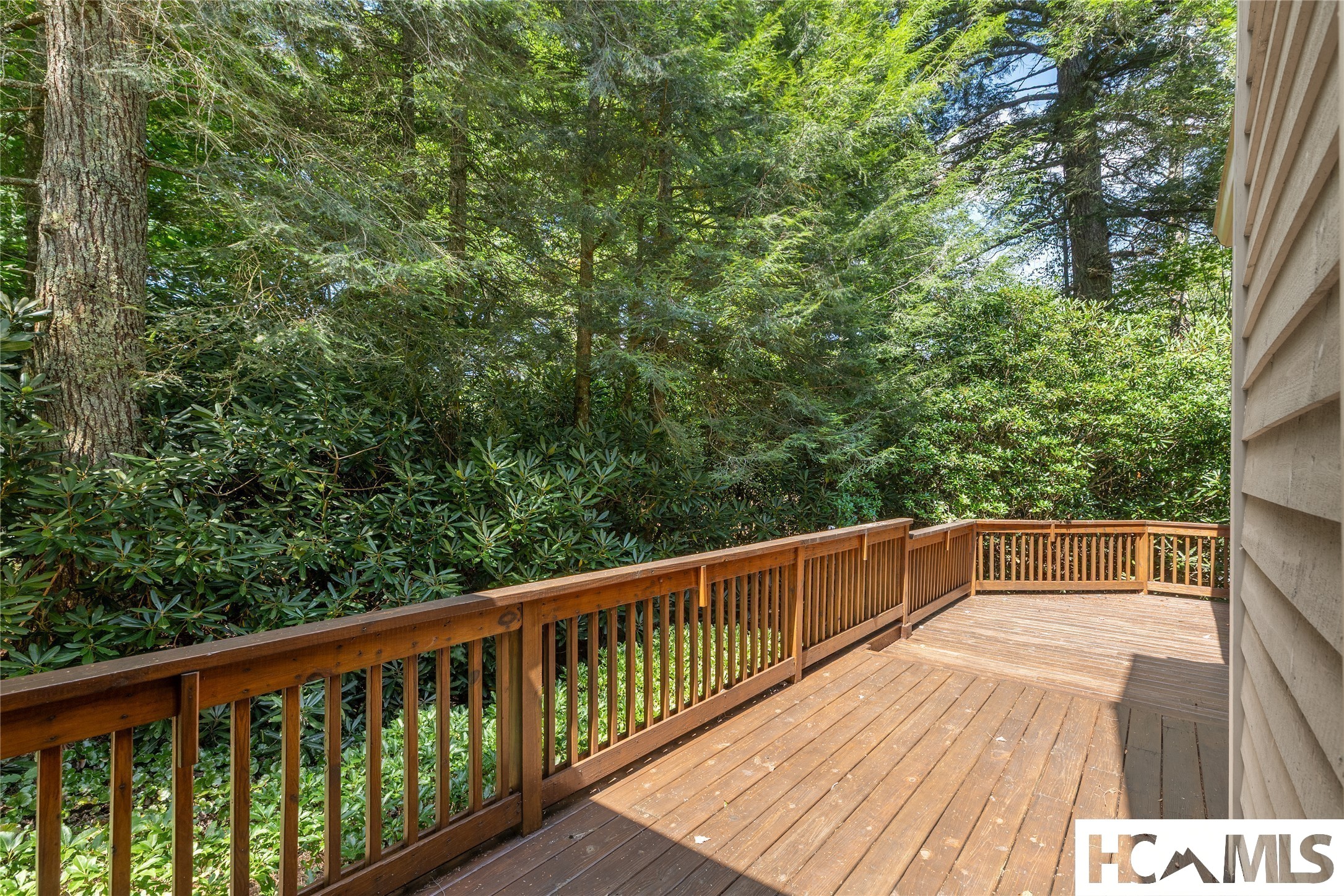 21 Crescent Trail