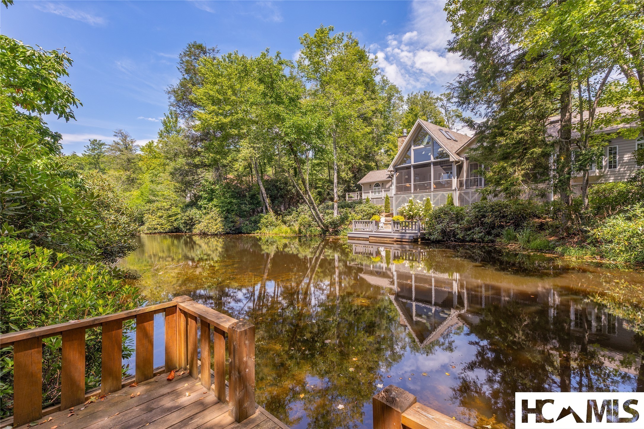 21 Crescent Trail