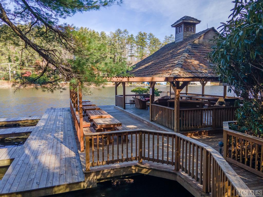 Tract 12 Lake Sequoyah Drive