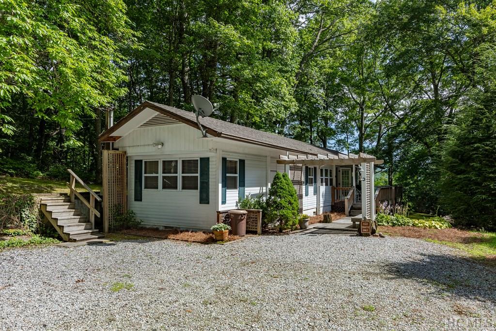 1465 Bee Tree Road
