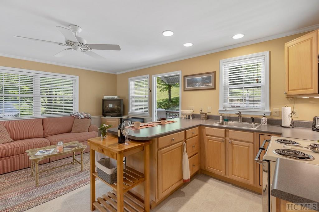 1465 Bee Tree Road