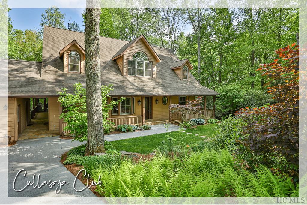17 Lake Court