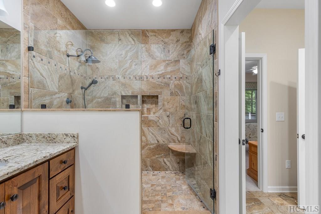 16 Hemlock Way