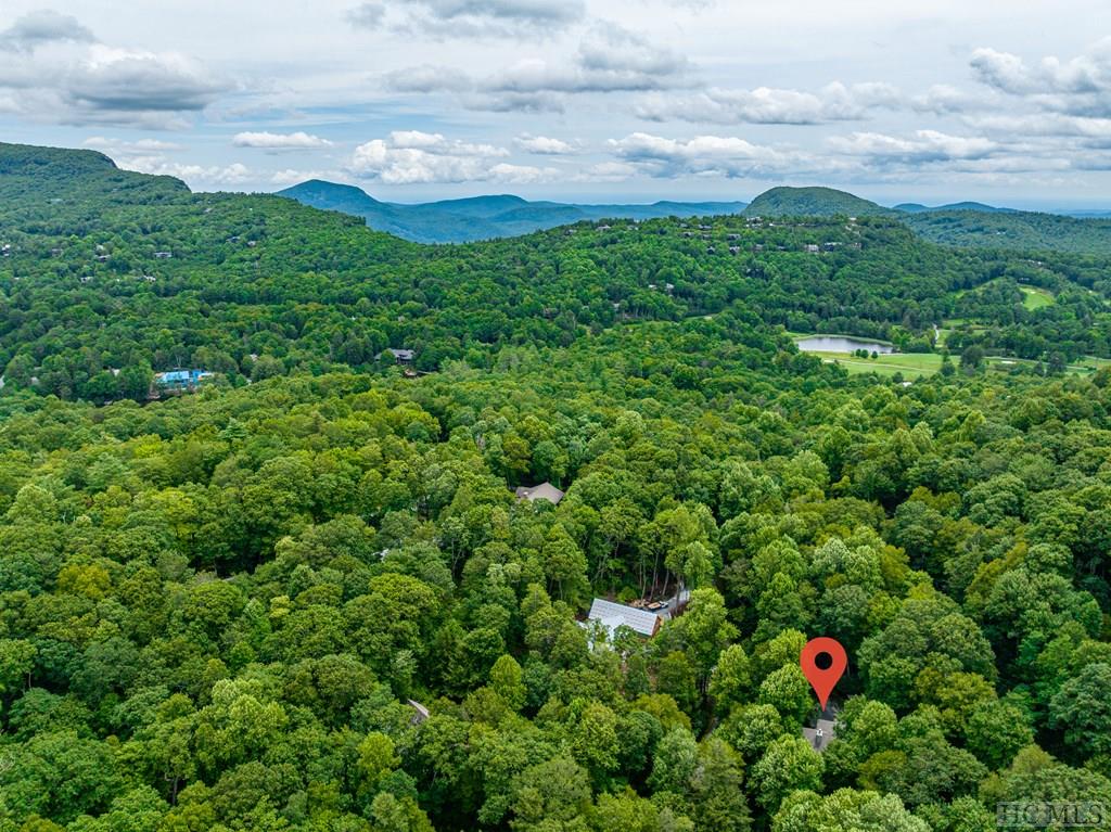 16 Hemlock Way