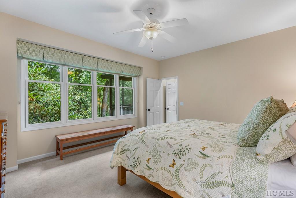 16 Hemlock Way