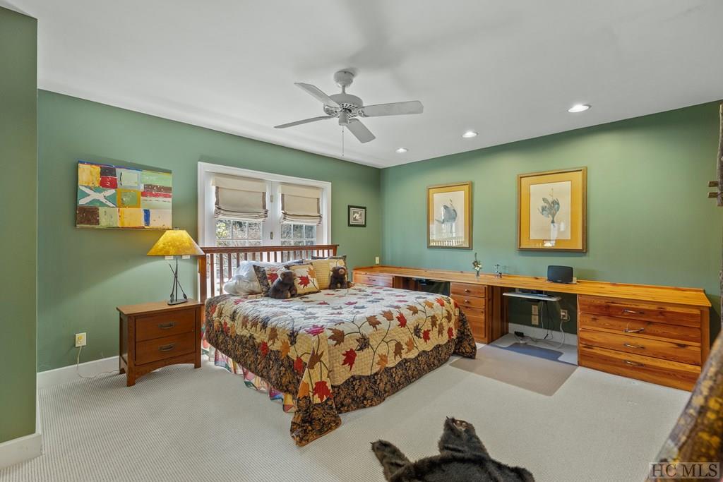 350 Crescent Trail