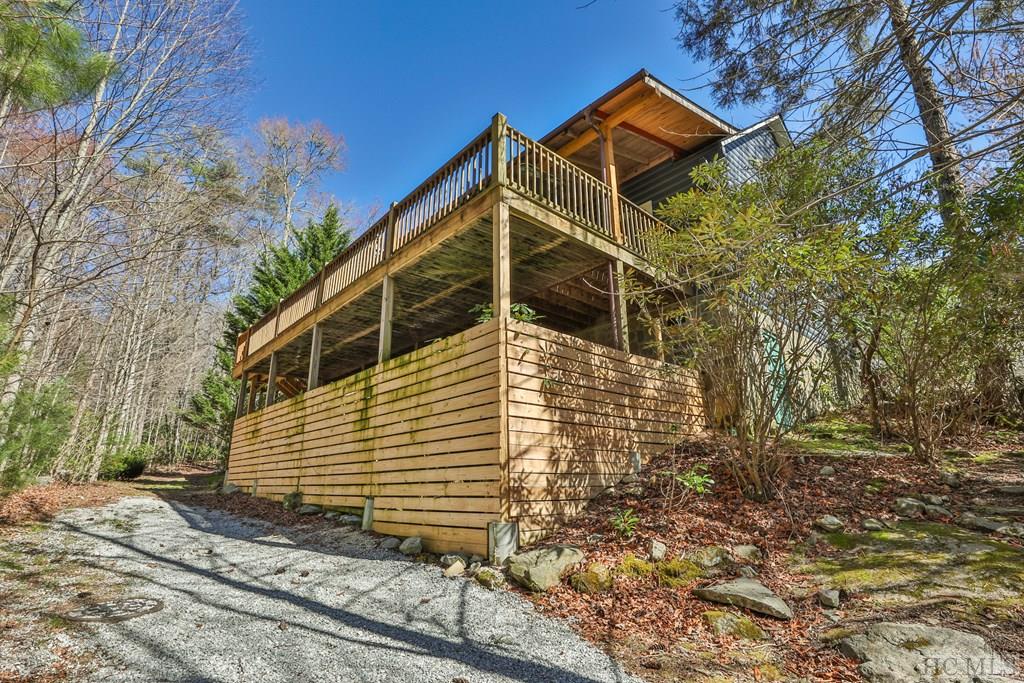 275 Catesby Trail