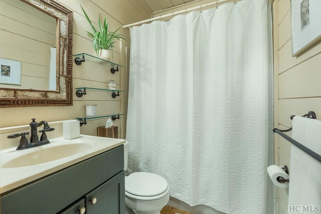 275 Catesby Trail